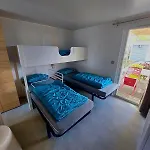 5 étoiles Domaine La Yole, Mobilhome 5 Personnes *