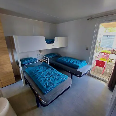 5 étoiles Domaine La Yole, Mobilhome 5 Personnes *