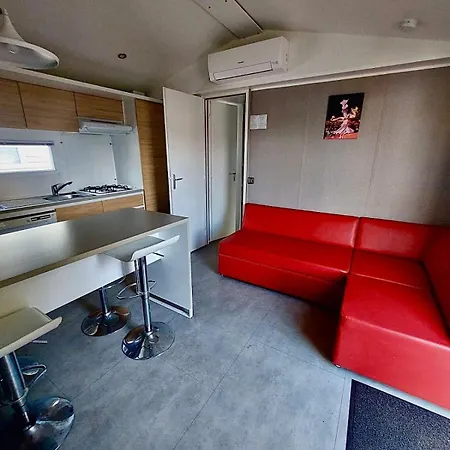 Ferienhaus Mobilhome 2 - 5 Personnes Domaine La Yole
