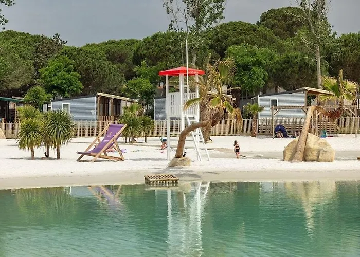 5 Etoiles Domaine La Yole, Mobilhome 5 Personnes * Vendres
