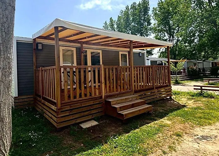 5 Etoiles Domaine La Yole, Mobilhome 5 Personnes