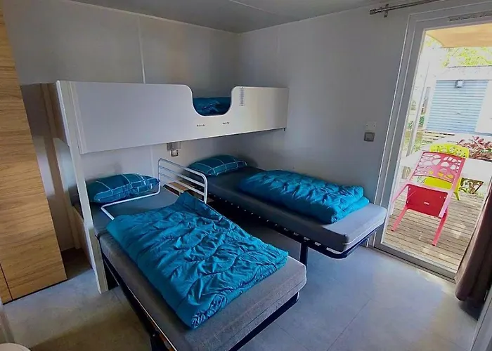 5 Etoiles Domaine La Yole, Mobilhome 5 Personnes *